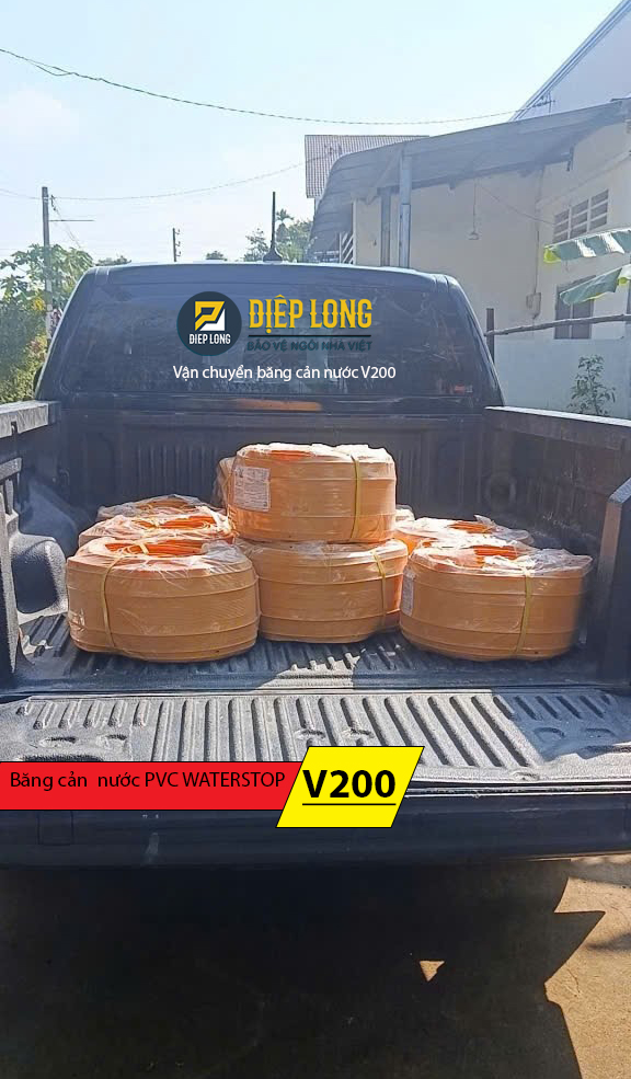 Vận chuyển băng cản nước pvc v200 giao tận cho công trình thi công
